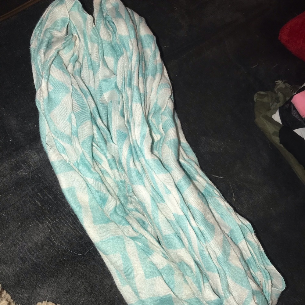 Infinity scarf